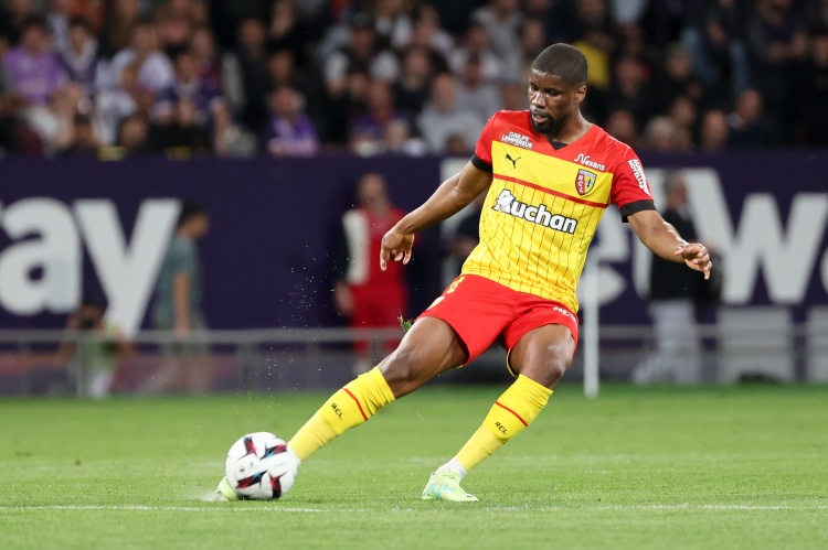 迪马济奥:尤文有意26岁中卫丹索,朗斯愿意让其离队