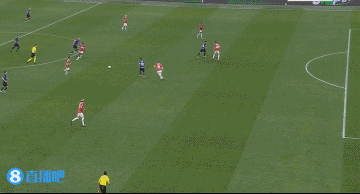 半场-AC米兰暂1-0总比分2-1国际米兰 约维奇破门迪马尔科中横梁