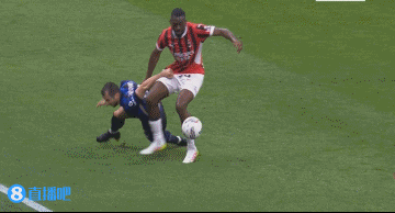 半场-AC米兰暂1-0总比分2-1国际米兰 约维奇破门迪马尔科中横梁