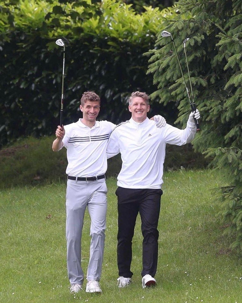 一个时代的结束❤️小猪祝福穆勒:无论场上场下许多人都会想念你