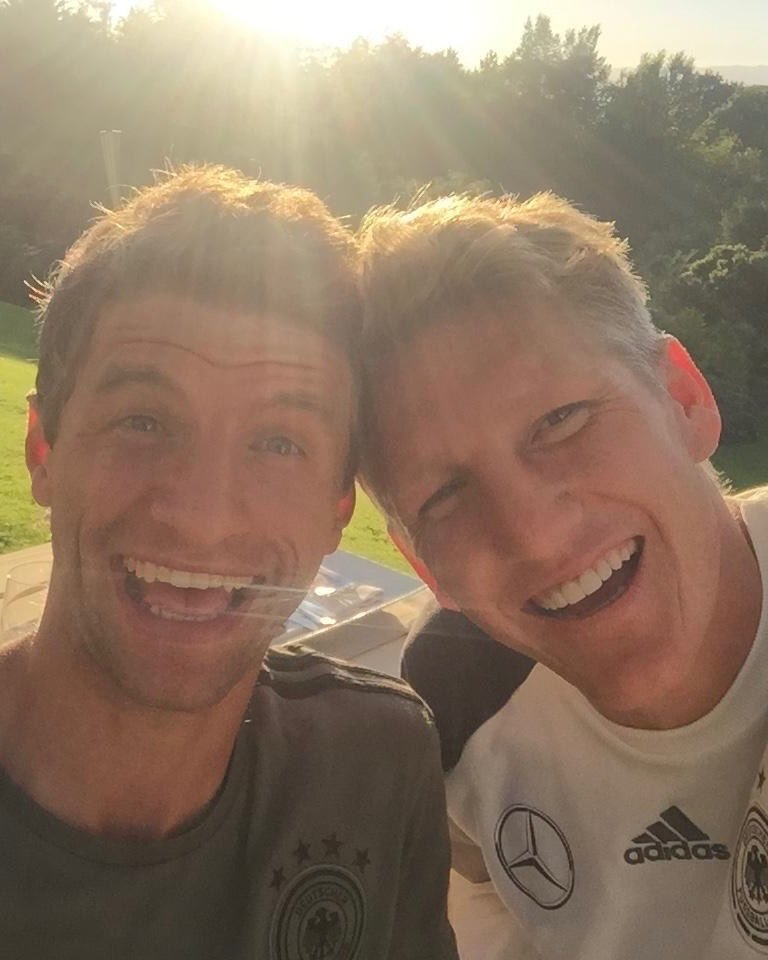 一个时代的结束❤️小猪祝福穆勒:无论场上场下许多人都会想念你