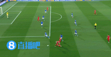 意大利逃过一劫！摩尔多瓦开场10分钟破门，裁判吹罚越位在先